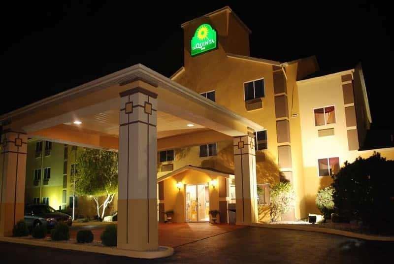 La Quinta Inn & Suites By Wyndham Peru Starved Rock St Park Esterno foto