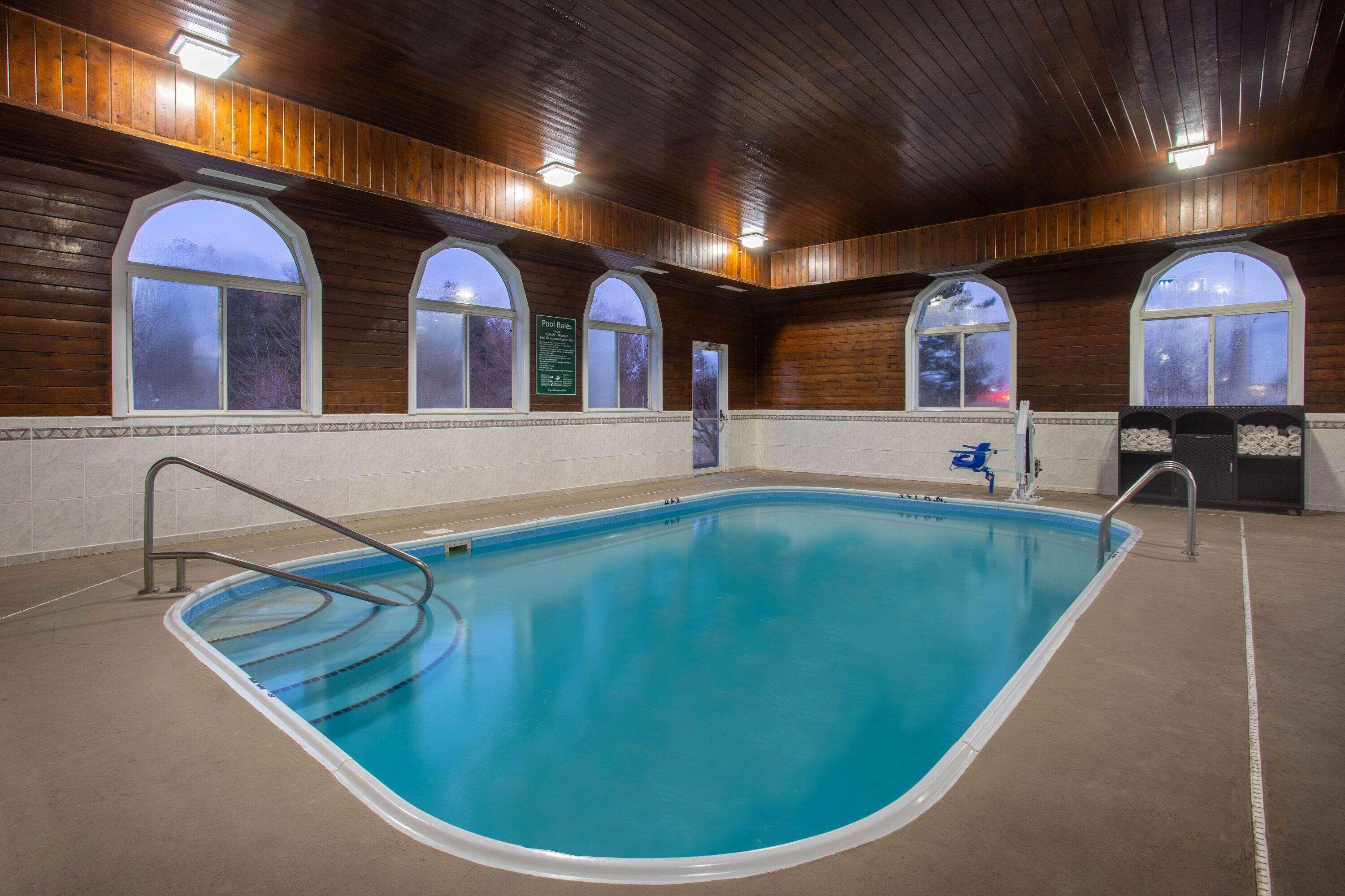 La Quinta Inn & Suites By Wyndham Peru Starved Rock St Park Esterno foto