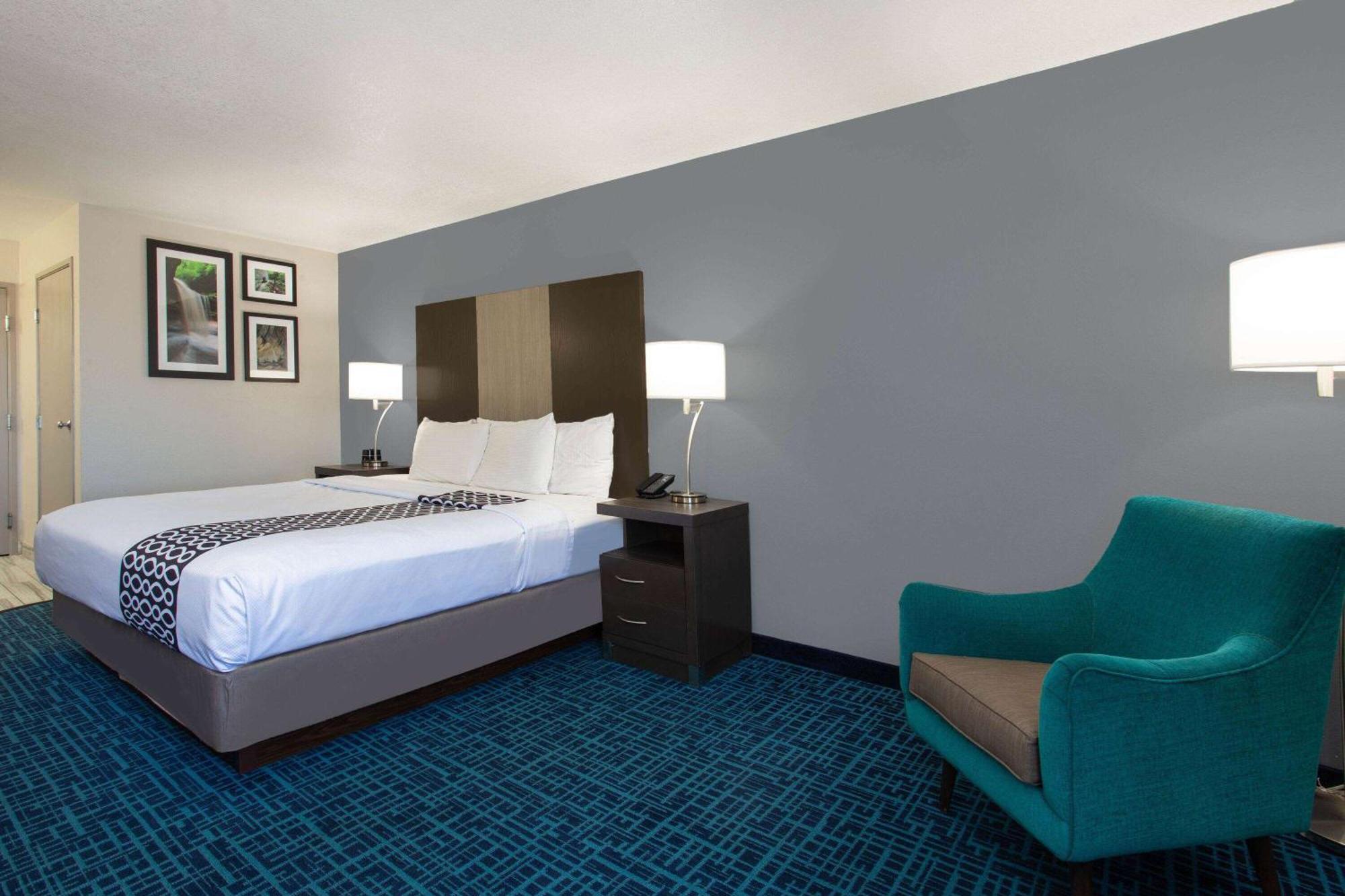 La Quinta Inn & Suites By Wyndham Peru Starved Rock St Park Esterno foto