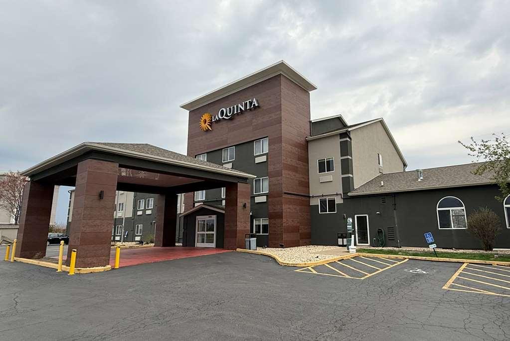 La Quinta Inn & Suites By Wyndham Peru Starved Rock St Park Esterno foto