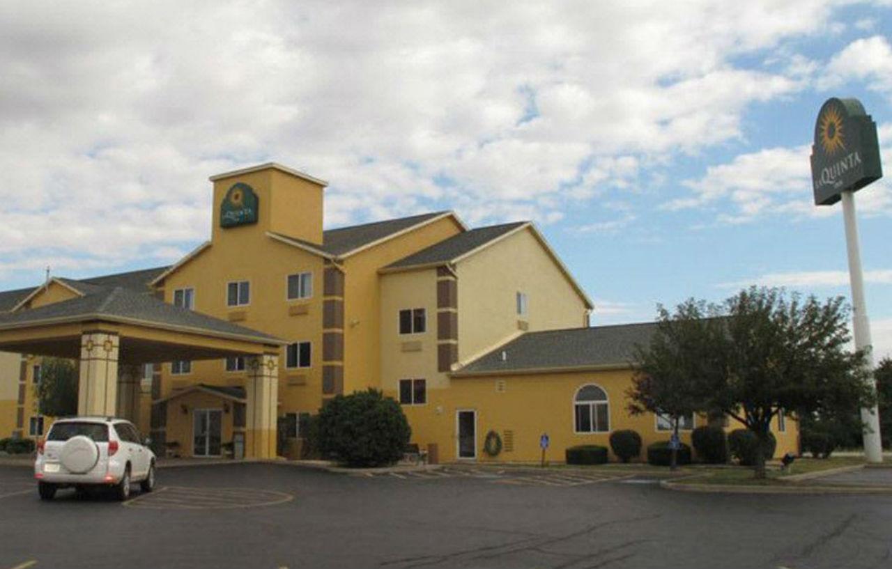 La Quinta Inn & Suites By Wyndham Peru Starved Rock St Park Esterno foto