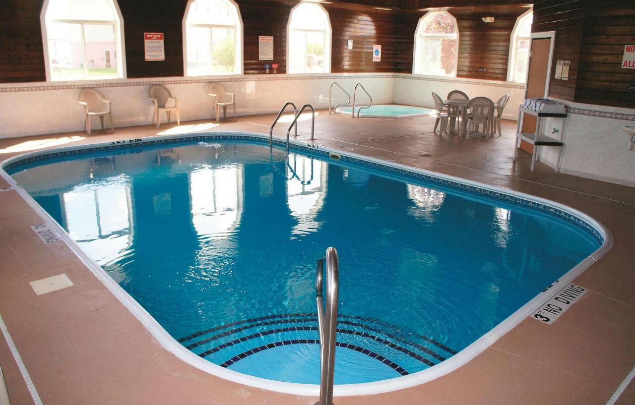 La Quinta Inn & Suites By Wyndham Peru Starved Rock St Park Esterno foto